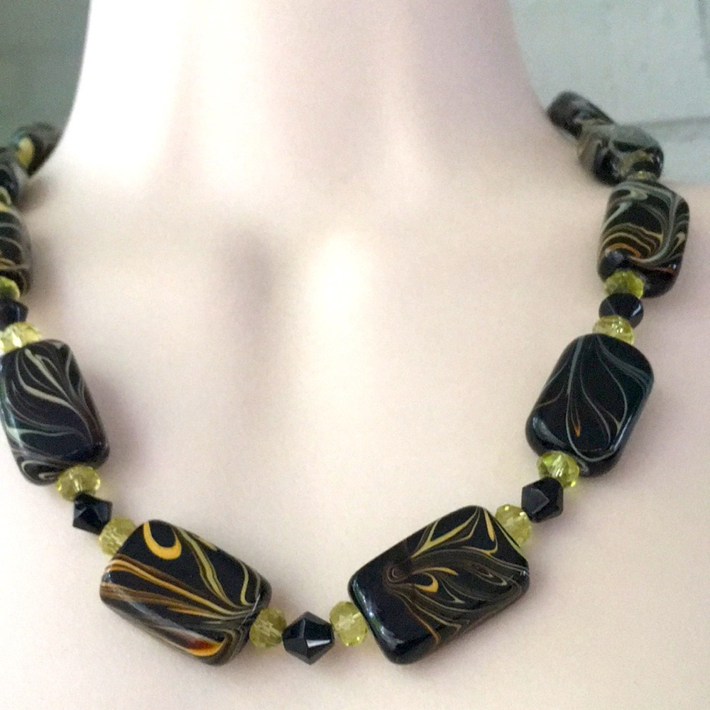 Handmade OOAK vintage Glass black bead 18 necklace - Picture 4 of 16